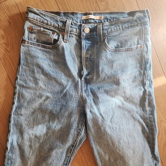Levis Big E Jeans - Picture 9 of 12